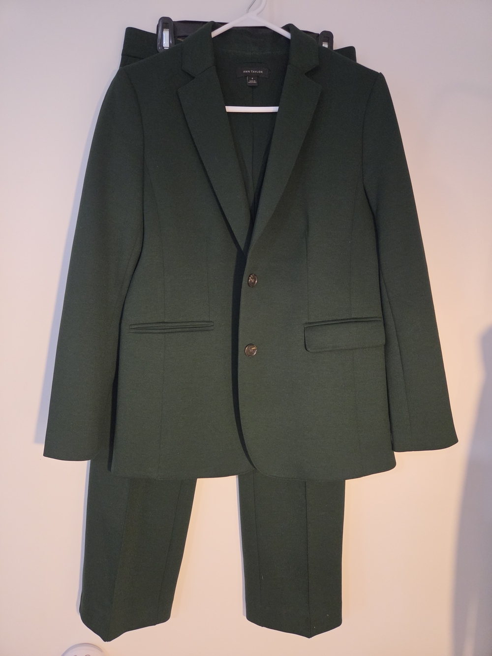 Ann Taylor Green Two-Piece Suit Blazer & Trouser Set Like New